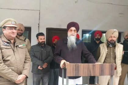 ਕੋਟਕਪੂਰਾ ਸਿਟੀ ਥਾਣੇ ਦੇ ਅਧਿਕਾਰੀਆਂ/ਮੁਲਾਜ਼ਮਾਂ ਨਾਲ ਸਪੀਕਰ ਸੰਧਵਾਂ ਕੀਤੀ ਮੀਟਿੰਗ ਕਿਹਾ ਜ਼ੁਰਮ ਨੂੰ ਕਿਸੇ ਵੀ ਹਾਲਤ ਵਿੱਚ ਸਿਰ ਨਹੀਂ ਚੁੱਕਣ ਦਿੱਤਾ ਜਾਵੇਗਾ