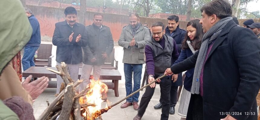 ਕੈਬਨਿਟ ਮੰਤਰੀ ਜਿੰਪਾ ਅਤੇ ਡਿਪਟੀ ਕਮਿਸ਼ਨਰ ਨੇ ਚਿਲਡਰਨ ਹੋਮ ਵਿਖੇ ਬੱਚਿਆਂ ਨਾਲ ਮਨਾਈ ਲੋਹੜੀ