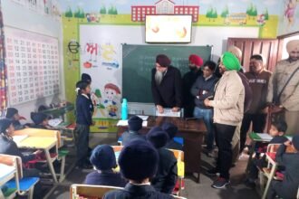 ਪਿੰਡ ਦੇ ਸਰਕਾਰੀ ਪ੍ਰਾਇਮਰੀ ਸਮਾਰਟ ਸਕੂਲ ਦਾ ਪੰਜਾਬ ਵਿਧਾਨ ਸਭਾ ਦੇ ਸਪੀਕਰ ਸ. ਕੁਲਤਾਰ ਸਿੰਘ ਸੰਧਵਾਂ ਨੇ ਕੀਤਾ ਦੌਰਾ, ਬੱਚਿਆਂ ਅਤੇ ਅਧਿਆਪਕਾਂ ਦੇ ਵੀ ਹੋਏ ਰੂਬਰੂ