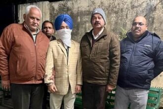 10,000 रुपए रिश्वत माँगता डीड राइटर विजीलैंस ब्यूरो द्वारा गिरफ़्तार