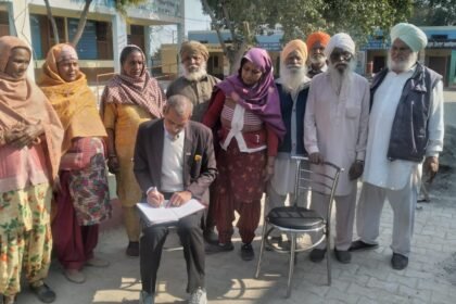 ਲੋਕਪਾਲ ਰਣਬੀਰ ਸਿੰਘ ਬਾਠ ਨੇ ਪਿੰਡ ਰੋਮਾਣਾ ਅਲਬੇਲ ਸਿੰਘ ਵਿਖੇ ਸਕੂਲ ਵਿੱਚ ਚੱਲ ਰਹੇ ਕੰਮ ਦਾ ਨਿਰੀਖਣ ਕੀਤਾ