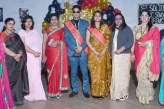 सेंट सोल्जर डिवाइन पब्लिक स्कूल न्यू डिफेंस कॉलोनी में करवाई गई फेयरवेल पार्टी