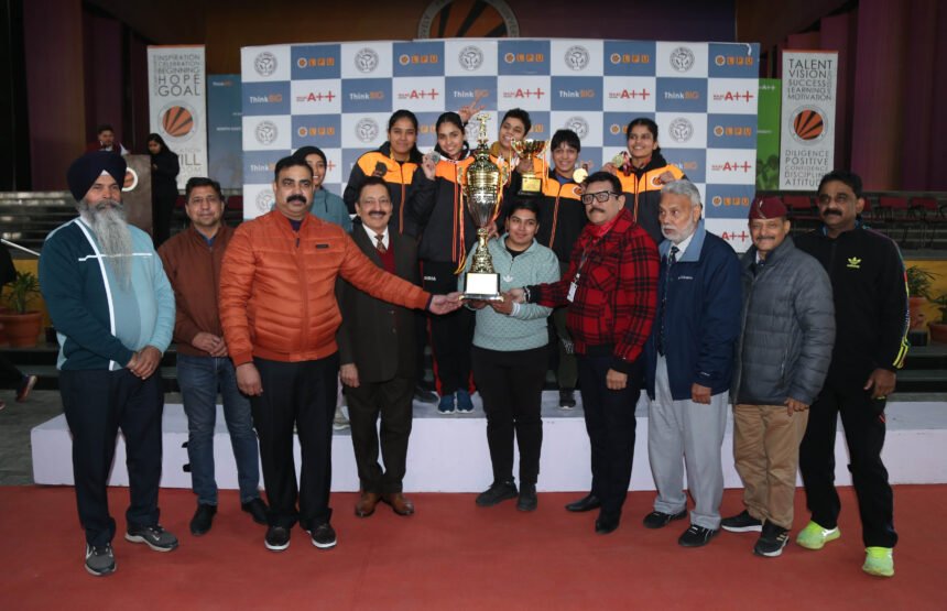 एलपीयू की महिला मुक्केबाजों ने एआईयू की ऑल इंडिया इंटर यूनिवर्सिटी चैंपियनशिप ट्रॉफी जीती