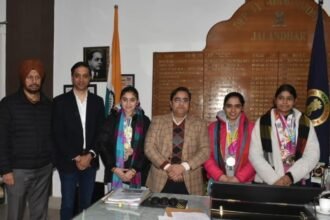 डिप्टी कमिश्नर ने राष्ट्रीय खेलों में पदक जीतने वाले खिलाड़ियों को किया सम्मानित