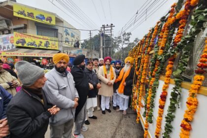 ਸ਼੍ਰੀ ਗੁਰੂ ਗੋਬਿੰਦ ਸਿੰਘ ਜੀ ਦੇ ਪ੍ਰਕਾਸ਼ ਪੁਰਬ ਮੌਕੇ ਕੱਢੇ ਗਏ ਨਗਰ ਕੀਰਤਨ ਵਿੱਚ ਭਾਜਪਾ ਆਗੂਆਂ ਨੇ ਕੀਤੀ ਸ਼ਿਰਕਤ