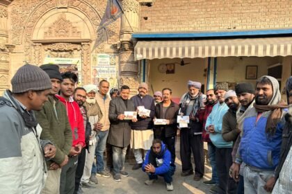 ਭਗਵਾਨ ਵਾਲਮੀਕਿ ਨੌਜਵਾਨ ਸਭਾ ਦੇ ਪ੍ਰਧਾਨ ਕੋਮਲ ਗਾਗਾ,ਸਮਾਜ ਸੇਵੀ ਪਿਆਰਾ ਲਾਲ, ਕਾਂਗਰਸੀ ਆਗੂ ਅਸ਼ਵਨੀ ਪਿੰਕੀ,ਕਾਂਗਰਸੀ ਆਗੂ ਰਵਿੰਦਰ ਕਾਕੂ ਨੂੰ ਮਿਲਿਆ ਸ੍ਰੀ ਰਾਮ ਮੰਦਰ ਪ੍ਰਾਣ ਪ੍ਰਤਿਸ਼ਠਾ ਸਮਾਗਮ ਦਾ ਸੱਦਾ ਪੱਤਰ