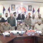 ਕਤਲ, ਲੁੱਟਾਂ ਖੋਹਾਂ, ਵਹੀਕਲ ਖੋਹ ਨੂੰ ਅੰਜਾਮ ਦੇਣ ਵਾਲੇ ਗਿਰੋਹ ਦਾ ਪਰਦਾਫਾਸ਼ 02 ਨੌਜਵਾਨ ਨਜਾਇਜ ਹਥਿਆਰਾਂ, ਖੋਹ ਕੀਤੀ ਕਾਰ ਸਮੇਤ ਕਾਬੂ।