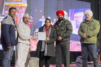 सेंट सोल्जर लॉ कॉलेज के एनएसएस प्रोग्राम ऑफिसर ने जीता नेशनल बेंच प्रेस में स्वर्ण पदक