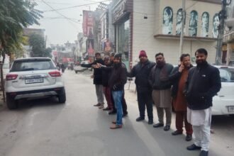 ਵਿਰਾਸਤੀ ਸ਼ਹਿਰ ਦੇ ਮੁੱਖ ਚੌਰਾਹਿਆਂ ਅਤੇ ਸੜਕਾਂ ਤੇ ਟ੍ਰੈਫਿਕ ਵਿਵਸਥਾ ਦਾ ਬੁਰਾ ਹਾਲ-ਸ਼ਿਵ ਸੈਨਾ