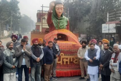 पंजाब की झांकियों का फिल्लौर व नकोदर पहुंचने पर लोगों ने किया भव्य स्वागत