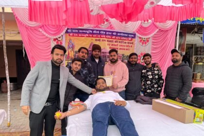 ਜੈ ਮਾਂ ਭੱਦਰਕਾਲੀ ਲੰਗਰ ਕਮੇਟੀ ਮੁਹੱਲਾ ਮੁਹੱਬਤ ਨਗਰ ਵੱਲੋਂ ਲਗਾਇਆ ਗਿਆ ਖੂਨਦਾਨ ਕੈਂਪ