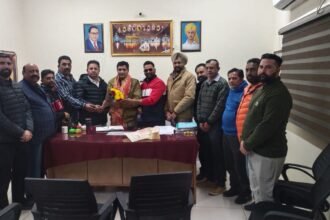 ਸ਼ਿਵ ਸੈਨਾ ਨੇ ਨਵ ਨਿਯੁਕਤ ਐਸਐਚਓ ਸੰਜੀਵਨ ਸਿੰਘ ਦਾ ਕੀਤਾ ਸਨਮਾਨ