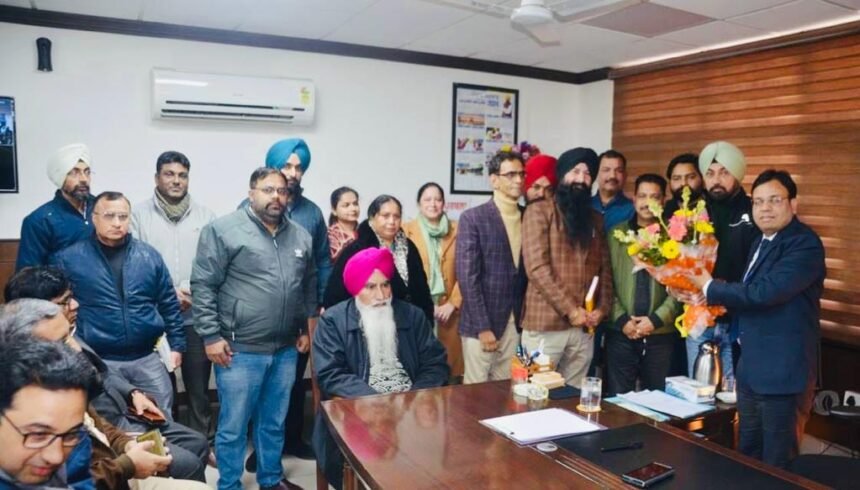 ਡੀਸੀ ਦਫਤਰ ਕਰਮਚਾਰੀ ਯੂਨੀਅਨ ਕਪੂਰਥਲਾ ਵੱਲੋਂ ਨਵ-ਨਿਯੁਕਤ ਡਿਪਟੀ ਕਮਿਸ਼ਨਰ, ਕਪੂਰਥਲਾ ਦਾ ਕੀਤਾ ਗਿਆ ਨਿੱਘਾ ਸਵਾਗਤ