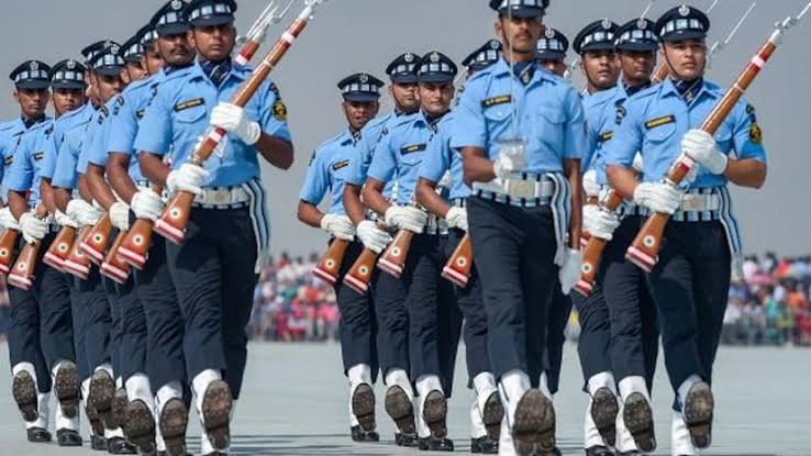 भारतीय वायु सेना में भर्ती के लिए जाने कब करवाई जा सकती है रजिस्ट्रेशन
