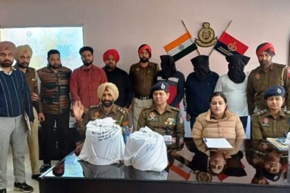 ਜ਼ਿਲ੍ਹਾ ਪੁਲਿਸ ਨੇ 17 ਕਿਲੋ 500 ਗ੍ਰਾਮ ਅਫੀਮ ਤੇ 15 ਲੱਖ ਦੀ ਡਰੱਗ ਮਨੀ ਸਮੇਤ ਤਿੰਨ ਕਥਿਤ ਦੋਸ਼ੀ ਕੀਤੇ ਕਾਬੂ: ਜ਼ਿਲ੍ਹਾ ਪੁਲਿਸ ਮੁਖੀ