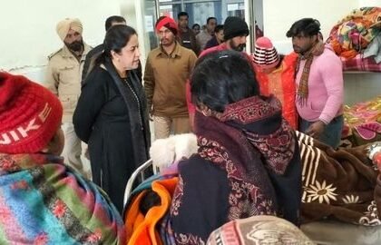 ਡਿਪਟੀ ਕਮਿਸ਼ਨਰ ਡਾ. ਸੇਨੂ ਦੁੱਗਲ ਨੇ ਸਿਵਲ ਹਸਪਤਾਲ ਦਾ ਕੀਤਾ ਦੌਰਾ ,ਸਿਹਤ ਅਧਿਕਾਰੀਆਂ ਨਾਲ ਕੀਤੀ ਮੀਟਿੰਗ