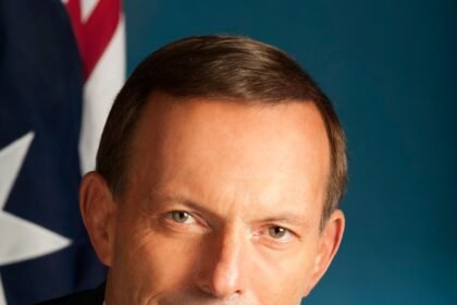 ऑस्ट्रेलिया के पूर्व प्रधान मंत्री टोनी एबॉट द्वारा एलपीयू के 11वें दीक्षांत समारोह की अध्यक्षता 25 फरवरी को