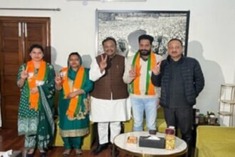 चंडीगढ़ :आम आदमी पार्टी के तीन पार्षदों ने थामा BJP का दामन