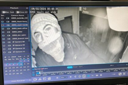 कपूरथला में एक्सिस बैंक की दीवार तोड़कर अज्ञात चोरों द्वारा लाखों रुपए की नगदी चोरी