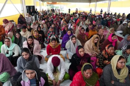 ਦਿਵਯ ਜਯੋਤੀ ਜਾਗ੍ਰਤੀ ਸੰਸਥਾਨ ਦੇ ਅੰਦਰ ਸਥਾਨਕ ਆਸ਼ਰਮ ਢਿੱਲਵਾਂ ਦੇ ਅੰਦਰ ਦੋ ਰੋਜਾ ਅਧਿਆਤਮਿਕ ਪ੍ਰਵਚਨ ਅਤੇ ਭਜਨ ਕੀਰਤਨ ਦਾ ਆਯੋਜਨ ਕੀਤਾ ਗਿਆ