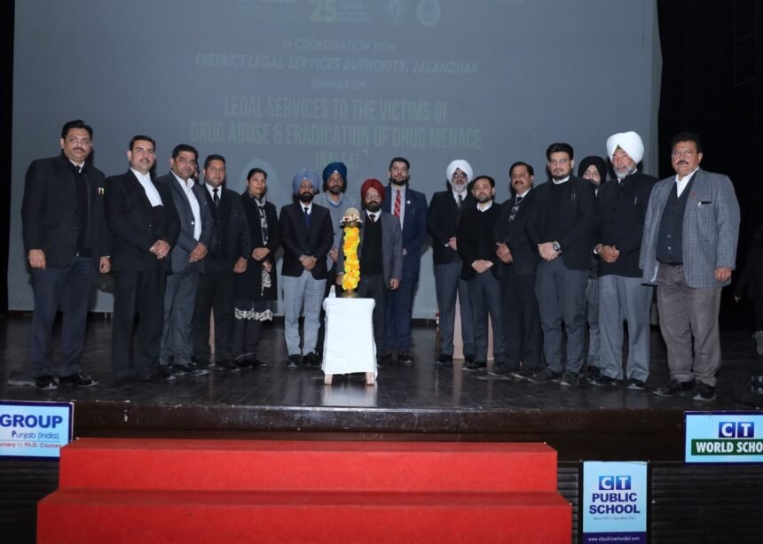 नशे की समस्या से निपटने के लिए सीटी ग्रुप और जिला कानूनी सेवा अथॉरिटी ने की पहल: जागरूकता सेमिनार में 500 से अधिक प्रतिभागियों ने लिया भाग