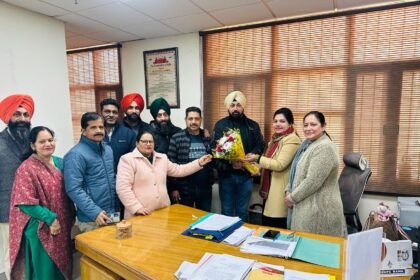 ਡੀਸੀ ਦਫਤਰ ਕਰਮਚਾਰੀ ਯੂਨੀਅਨ, ਕਪੂਰਥਲਾ ਵੱਲੋਂ ਨਵ-ਨਿਯੁਕਤ ਵਧੀਕ ਡਿਪਟੀ ਕਮਿਸ਼ਨਰ (ਜਨਰਲ), ਕਪੂਰਥਲਾ ਦਾ ਕੀਤਾ ਗਿਆ ਨਿੱਘਾ ਸਵਾਗਤ