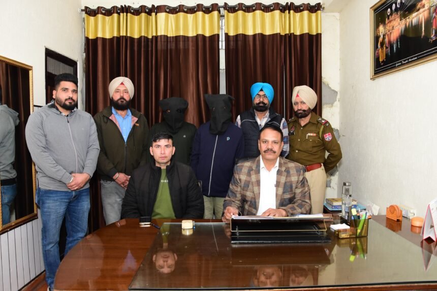 कमिश्नरेट पुलिस ने नशीले पदार्थों की तस्करी करने वाले एक अंतर्राज्यीय गिरोह का भंडाफोड़ किया ,12 किलो गांजा के साथ दो गिरफ्तार