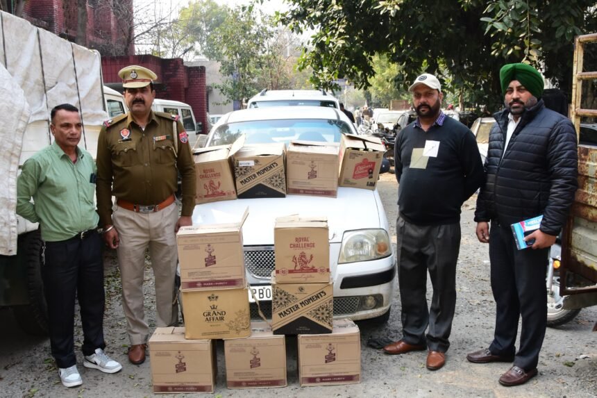 जालंधर कमिश्नरेट पुलिस ने 14 पेटी शराब के साथ दो आरोपियों को किया गिरफ्तार