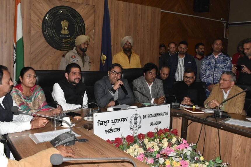 श्री गुरु रविदास महाराज जी के प्रकाश पर्व पर सजाई जाने वाली शोभा यात्रा के लिए जिला प्रशासन करेगा उचित प्रबंध