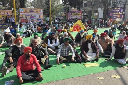 ਕੇਂਦਰ ਨੂੰ ਕਿਸਾਨਾਂ ਨਾਲ ਗੱਲਬਾਤ ਦਾ ਸਾਜ਼ਗਾਰ ਮਾਹੌਲ ਬਣਾਉਣ ਵੱਲ ਤੁਰਨਾ ਚਾਹੀਦਾ ਹੈ-ਚੇਅਰਮੈਨ ਇੰਡੀਅਨ