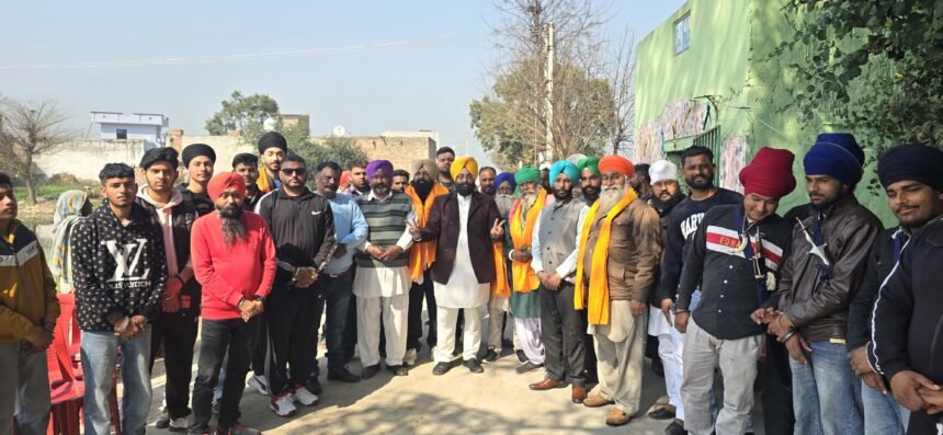 ਕਪੂਰਥਲਾ ਹਲਕੇ ਦੇ 15 ਪਰਿਵਾਰ ਆਮ ਆਦਮੀ ਪਾਰਟੀ ਚ ਹੋਏ ਸ਼ਾਮਿਲ