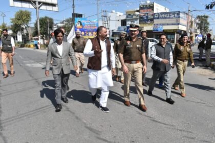 सांसद, डिप्टी कमिश्नर एवं पुलिस कमिश्नर ने शोभा यात्रा के रास्ते की तैयारियों का जायजा लिया, अधिकारियों व संगठनों के प्रतिनिधियों के साथ की बैठक