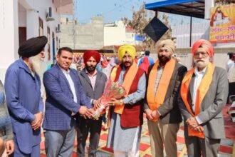 ਆਮ ਆਦਮੀ ਪਾਰਟੀ ਦੇ ਸੀਨੀਅਰ ਆਗੂ ਗੁਰਸ਼ਰਨ ਸਿੰਘ ਕਪੂਰ ਨੂੰ ਹਲਕਾ ਇੰਚਾਰਜ ਨਿਯੁਕਤ ਹੋਣ ਤੇ ਕੀਤਾ ਸਨਮਾਨਿਤ