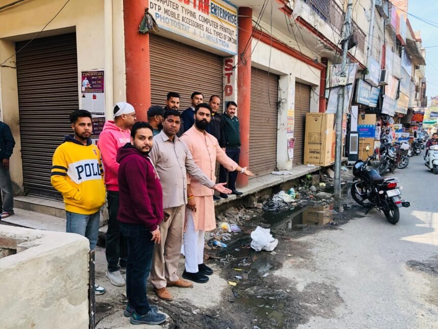 ਕਾਰਪੋਰੇਸ਼ਨ ਦੀ ਮਾੜੀ ਕਾਰਗੁਜ਼ਾਰੀ ਕਾਰਨ  ਸ਼ਹਿਰੀ ਖੇਤਰ ਦੀ ਬੁਨਿਆਦੀ ਸਹੂਲਤਾਂ ਵੈਂਟੀਲੇਟਰ ਤੇ – ਅਵੀ ਰਾਜਪੂਤ