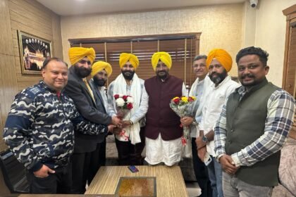 ਪੰਜਾਬ ਸਰਕਾਰ ਵੱਲੋਂ ਕੌਮਾਂਤਰੀ ਸ਼ਾਇਰ ਕੰਵਰ ਇਕਬਾਲ ਸਿੰਘ ਅਤੇ ਰਵੀ ਪ੍ਰਕਾਸ਼ ਸ਼ਰਮਾ ਦੀ ਪੰਜਾਬ ਦੇ ਵੱਖ-ਵੱਖ ਵਿਭਾਗਾਂ ਦੀਆਂ ਕਮੇਟੀਆਂ ਵਿੱਚ ਨਿਯੁਕਤੀ ਦਾ ਸਵਾਗਤ