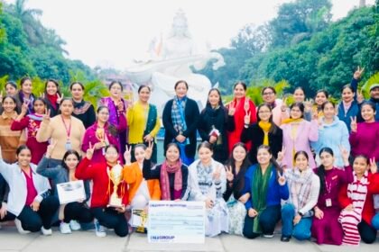 इंटर-कॉलेज प्रतियोगिता में केएमवी बना फर्स्ट रनरर्स अप