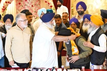 प्रसिद्ध सामाजिक कार्यकर्ता और पूर्व स्वास्थ्य अधिकारी डाॅ. लखबीर सिंह अकाली दल में हुए शामिल