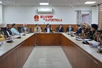 ਲੋਕ ਸਭਾ ਚੋਣਾਂ-2024: ਡਿਪਟੀ ਕਮਿਸ਼ਨਰ ਵਲੋੰ ਅਧਿਕਾਰੀਆਂ ਨੂੰ ਸਮੇਂ ਸਿਰ ਤਿਆਰੀਆਂ ਤੇ ਪ੍ਰਬੰਧ ਮੁਕੰਮਲ ਕਰਨ ਦੇ ਨਿਰਦੇਸ਼