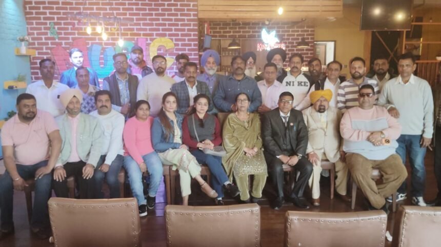 ਜਰਨਲਿਸਟ ਪ੍ਰੈੱਸ ਕਲੱਬ ਰਜਿ ਪੰਜਾਬ ਦੇ ਅਹੁਦੇਦਾਰਾਂ ਤੇ ਵਰਕਰਾਂ ਦੀ ਜਲੰਧਰ ਵਿੱਚ ਇੱਕ ਵਿਸ਼ੇਸ਼ ਇਕੱਤਰਤਾ