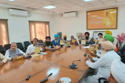 ਹਲਕਾ ਖਡੂਰ ਸਾਹਿਬ ਤੋਂ ਲਾਲਜੀਤ ਸਿੰਘ ਭੁੱਲਰ ਨੂੰ ਉਮੀਦਵਾਰ ਐਲਾਨੇ ਜਾਣ ਦਾ ਚੇਅਰਮੈਨ ਇੰਡੀਅਨ ਨੇ ਕੀਤਾ ਸਵਾਗਤ