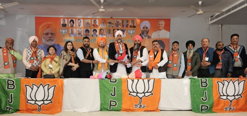 ਮਨਪ੍ਰੀਤ ਬਾਦਲ ਨੇ ਕਪੂਰਥਲਾ ਦੇ ਬੂਥ ਸੰਮੇਲਨ  ਨੂੰ ਕੀਤਾ ਸੰਬੋਧਨ-ਬੋਲੇ 400 ਤੋਂ ਪਾਰ ਨਾਲ ਕੇਂਦਰ ਵਿੱਚ ਬਣੇਗੀ ਭਾਜਪਾ ਸਰਕਾਰ