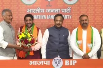 आम आदमी पार्टी के जालंधर से सांसद सुशील रिंकू और विधायक शीतल अंगुराल भाजपा में हुए शामिल