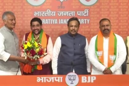 आम आदमी पार्टी के जालंधर से सांसद सुशील रिंकू और विधायक शीतल अंगुराल भाजपा में हुए शामिल