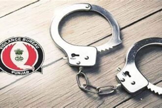 ख़ाद्य एवं सार्वजनिक वितरण विभाग का डिप्टी डायरैक्टर आर. के. सिंगला एक अन्य केस में भगौड़ा करार