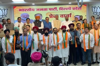 पंजाब में आप और कांग्रेस को लगा बड़ा झटका, जालंधर के एक दर्जन से अधिक पार्षद BJP में शामिल