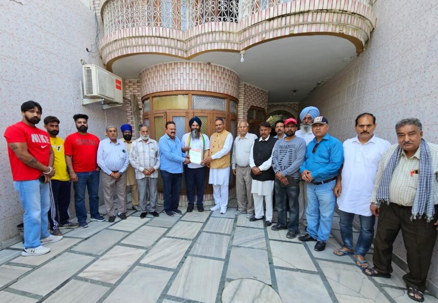 ਰਮੇਸ਼ ਸ਼ਰਮਾ ਬਣੇ ਭਾਜਪਾ ਹਲਕਾ ਭੁਲੱਥ ਦੇ ਕਨਵੀਨਰ, ਸਾਬਕਾ ਅਨੁਸੂਚਿਤ ਜਾਤੀ ਕਮਿਸ਼ਨ ਦੇ ਚੇਅਰਮੈਨ ਵਿਜੇ ਸਾਂਪਲਾ ਅਤੇ ਭਾਜਪਾ ਦੇ ਜ਼ਿਲ੍ਹਾ ਪ੍ਰਧਾਨ ਰਣਜੀਤ ਸਿੰਘ ਖੋਜੇਵਾਲ ਨੇ ਦਿੱਤੋ ਨਿਯੁਕਤੀ ਪੱਤਰ