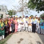 ਕਰਾੜੀ ‘ਚ ਵੱਖ-ਵੱਖ ਪਿੰਡਾਂ ਦੇ ਲੋਕਾਂ ਵੱਲੋਂ ਪਵਨ ਟੀਨੂੰ ਦਾ ਨਾਅਰਿਆਂ ਦੀ ਗੂੰਜ ਵਿੱਚ ਭਰਵਾਂ ਸਵਾਗਤ, ਕਿਹਾ- ਵੋਟਰ ਪੰਜਾਬ ਦੀਆਂ ਦੋਖੀ ਪਾਰਟੀਆਂ ਦੇ ਉਮੀਦਵਾਰਾਂ ਨੂੰ  ਮੂੰਹ ਨਹੀਂ ਲਗਾਉਣਗੇ