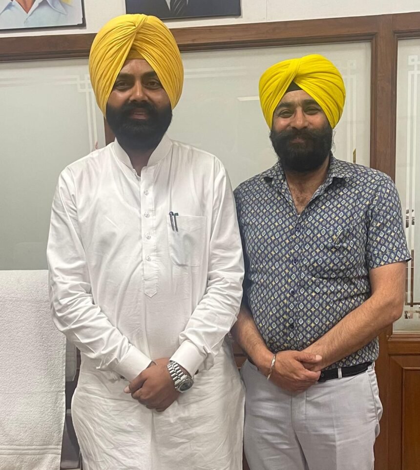 ਹਲਕਾ ਖਡੂਰ ਸਾਹਿਬ ‘ਚ ‘ਆਪ’ ਦੀ ਚੋਣ ਮੁਹਿੰਮ ਹੋਰ ਤਿੱਖੀ ਹੋਵੇਗੀ। ‘ਆਪ’ ਉਮੀਦਵਾਰ ਲਾਲਜੀਤ ਭੁੱਲਰ ਦਾ ਆਉਣ ਵਾਲੇ ਦਿਨਾਂ ‘ਚ ਕਪੂਰਥਲਾ ‘ਚ ਹੋਵੇਗਾ ਤੂਫ਼ਾਨੀ ਪ੍ਰਚਾਰ।