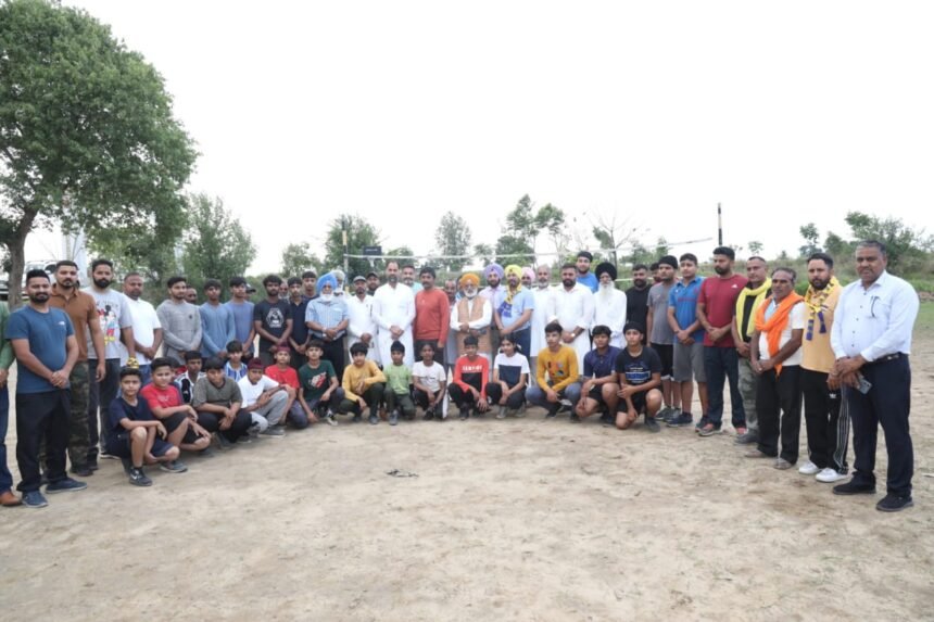 विपक्षी दल हारी हुई लड़ाई लड़ रहे हैं – पवन टीनू, गोपालपुर और अलावलपुर में भारी सभा ने समर्थन पर लगाई मुहर