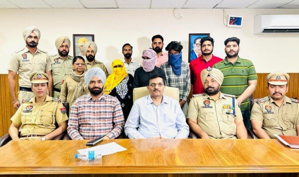 ਤਰਨਤਾਰਨ ’ਚ ਔਰਤ ਦੀ ਕੁੱਟਮਾਰ ਅਤੇ ਉਸ ਨੂੰ ਅਰਧ-ਨਗਨ ਕਰਕੇ ਗਲੀ ਵਿੱਚ ਜ਼ਬਰਨ ਘੁਮਾਉਣ ਦੇ ਦੋਸ਼ ਵਿੱਚ ਇੱਕ ਔਰਤ ਸਣੇ ਚਾਰ ਦੋਸ਼ੀ ਗਿਫ਼ਤਾਰ